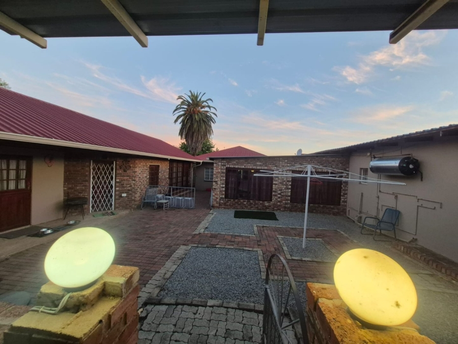 2 Bedroom Property for Sale in Collerville North West